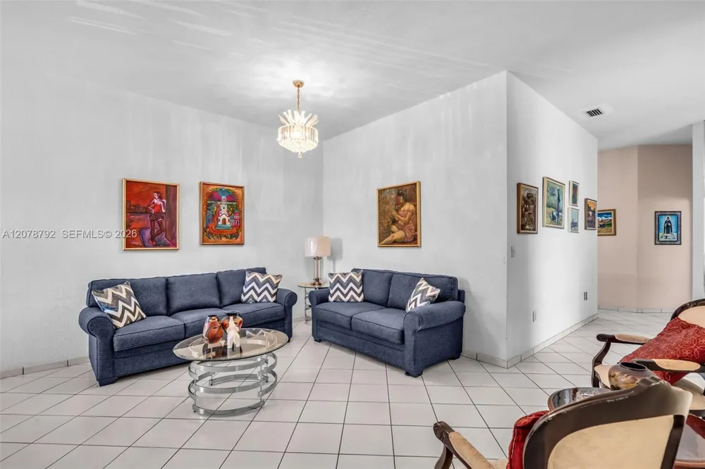 9053 NW 146th Ter Miami Lakes, FL 33018