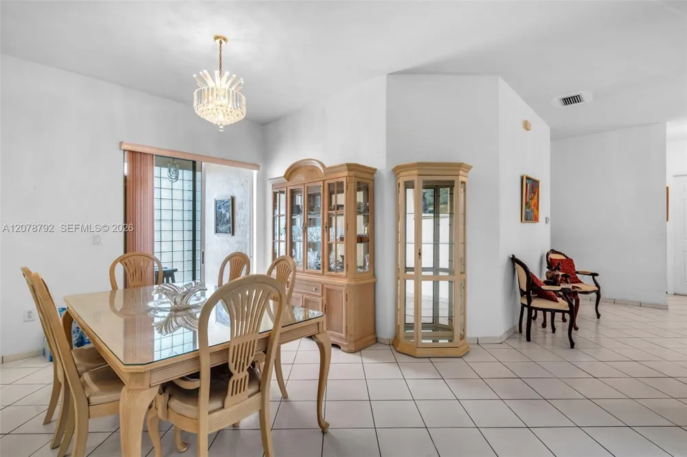 9053 NW 146th Ter Miami Lakes, FL 33018