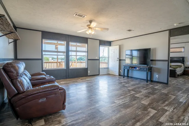 154 SCOTT BRANCH RD Harper, TX 78631