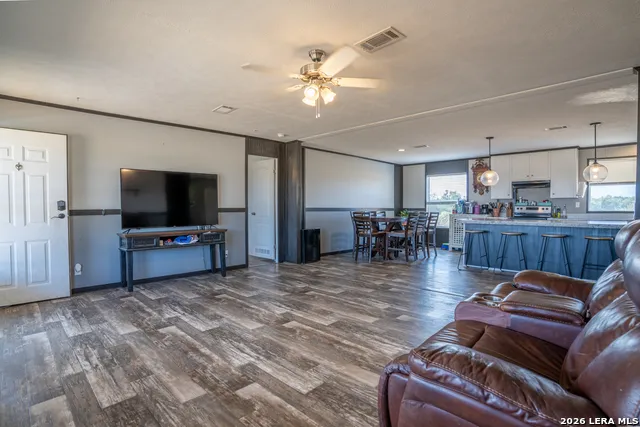 154 SCOTT BRANCH RD Harper, TX 78631