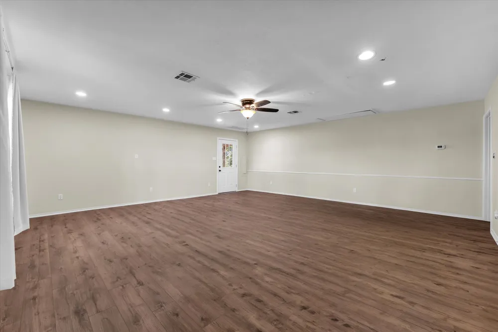 190 County Road 3198 Valley Mills, TX 76689
