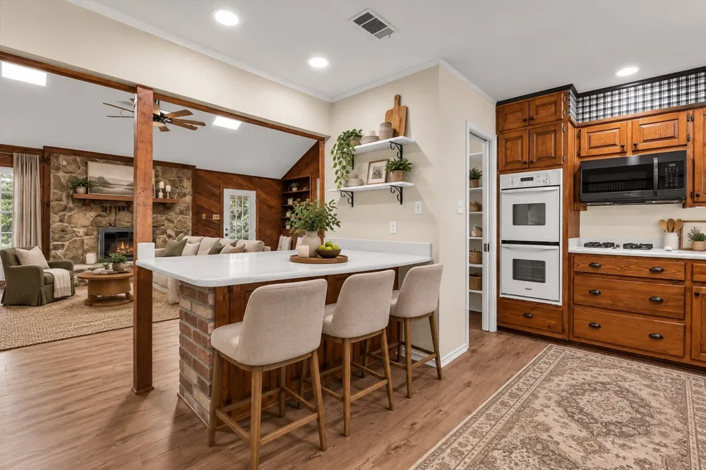 190 County Road 3198 Valley Mills, TX 76689