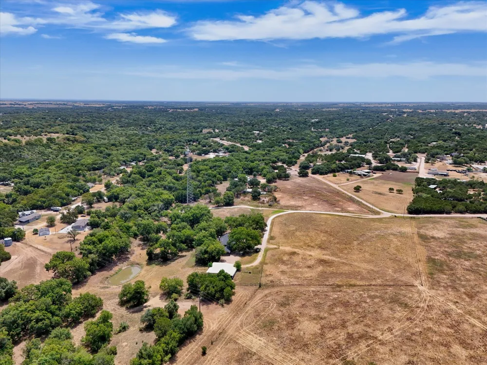 190 County Road 3198 Valley Mills, TX 76689