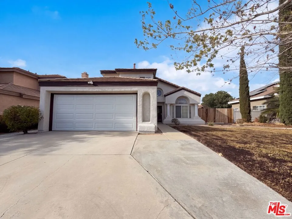 5539 W Avenue L6 Lancaster, CA 93536