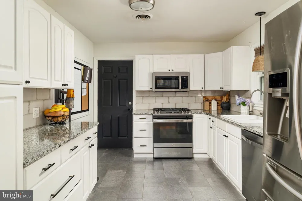 11908 PHYLANE DRIVE Hagerstown, MD 21742
