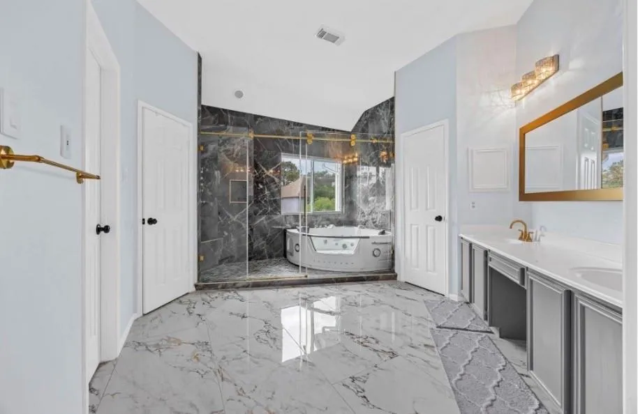 4219 Glenchase Lane Houston, TX 77014