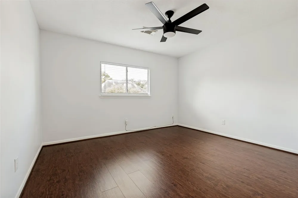4219 Glenchase Lane Houston, TX 77014
