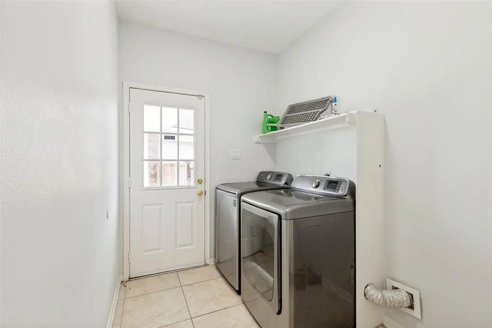 4219 Glenchase Lane Houston, TX 77014