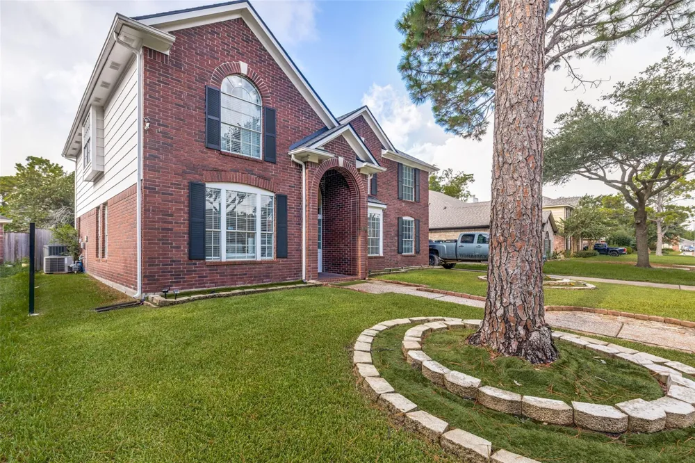 4219 Glenchase Lane Houston, TX 77014