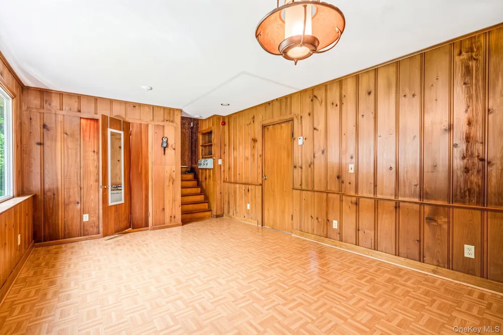 58 Mill Lane Huntington, NY 11743