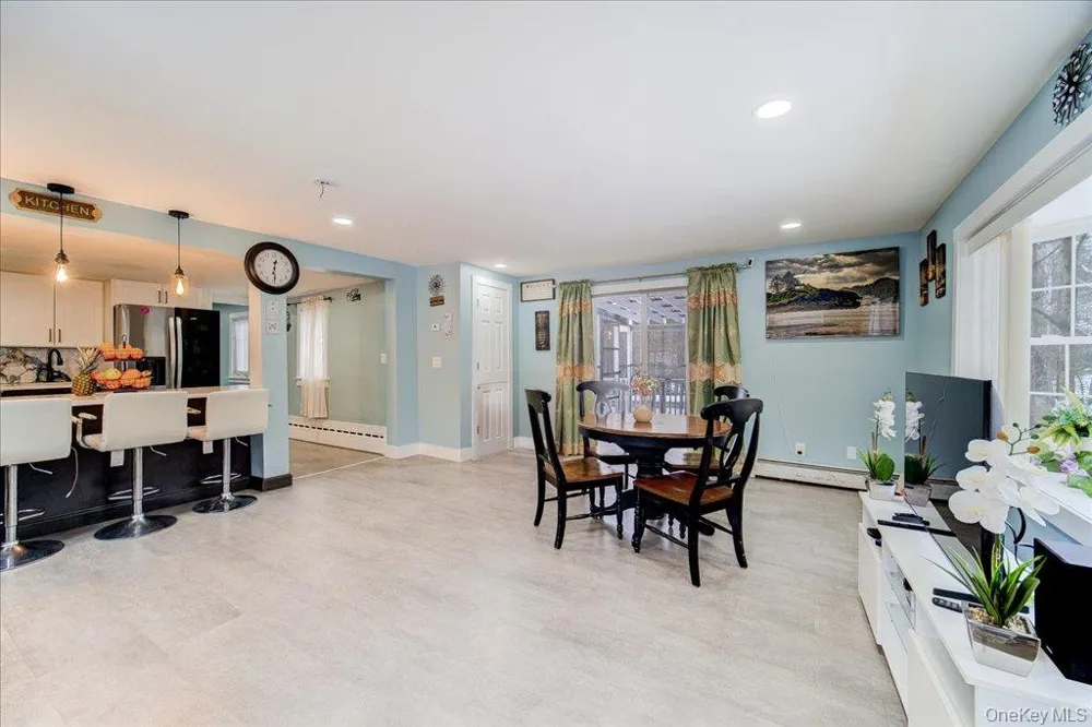 24 Johnsontown Road Sloatsburg, NY 10974