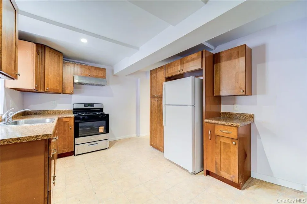 24 Johnsontown Road Sloatsburg, NY 10974