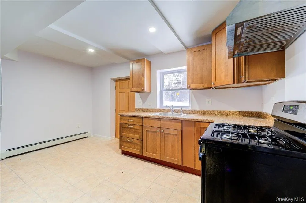 24 Johnsontown Road Sloatsburg, NY 10974