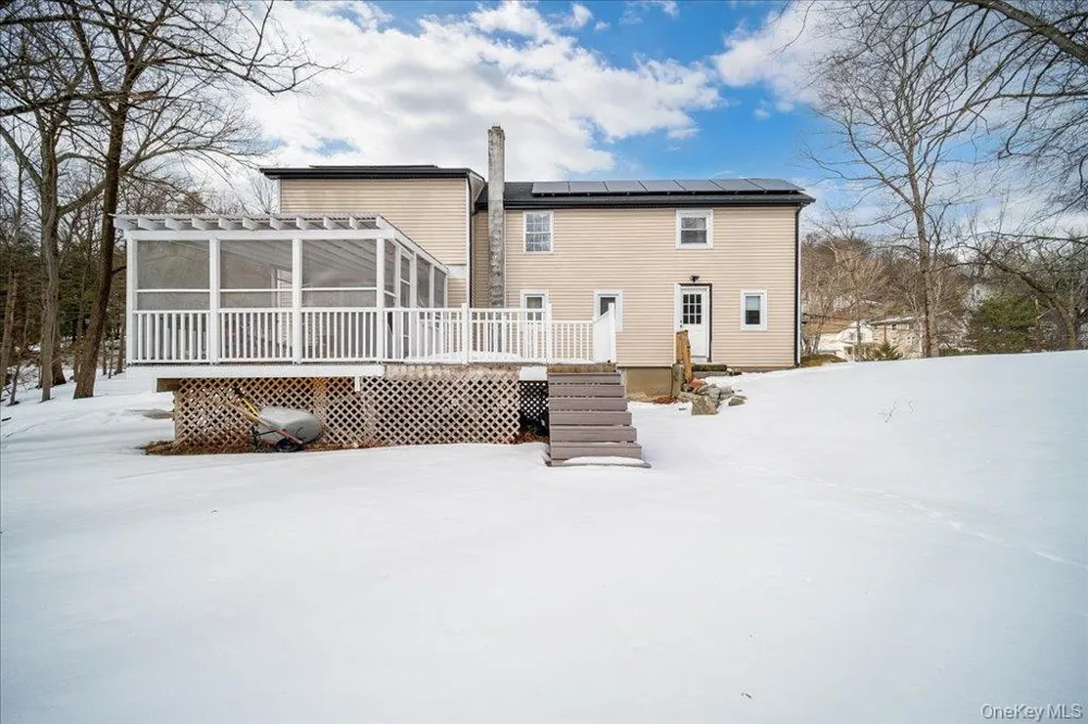 24 Johnsontown Road Sloatsburg, NY 10974