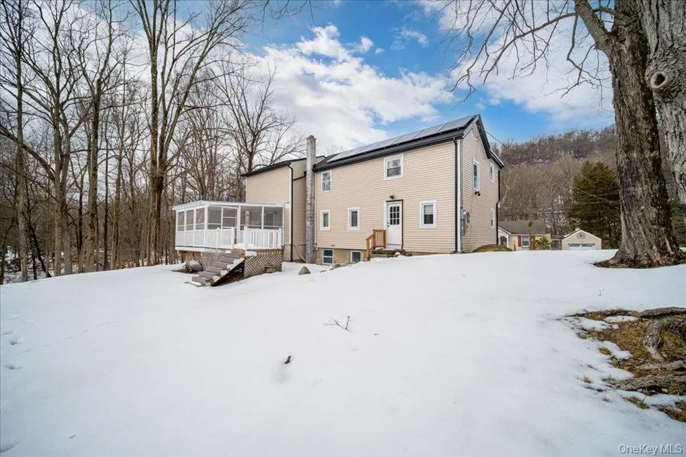 24 Johnsontown Road Sloatsburg, NY 10974