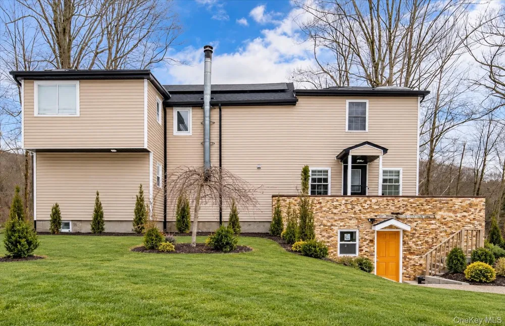 24 Johnsontown Road Sloatsburg, NY 10974