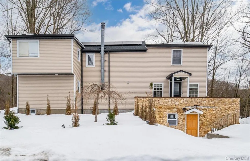 24 Johnsontown Road Sloatsburg, NY 10974