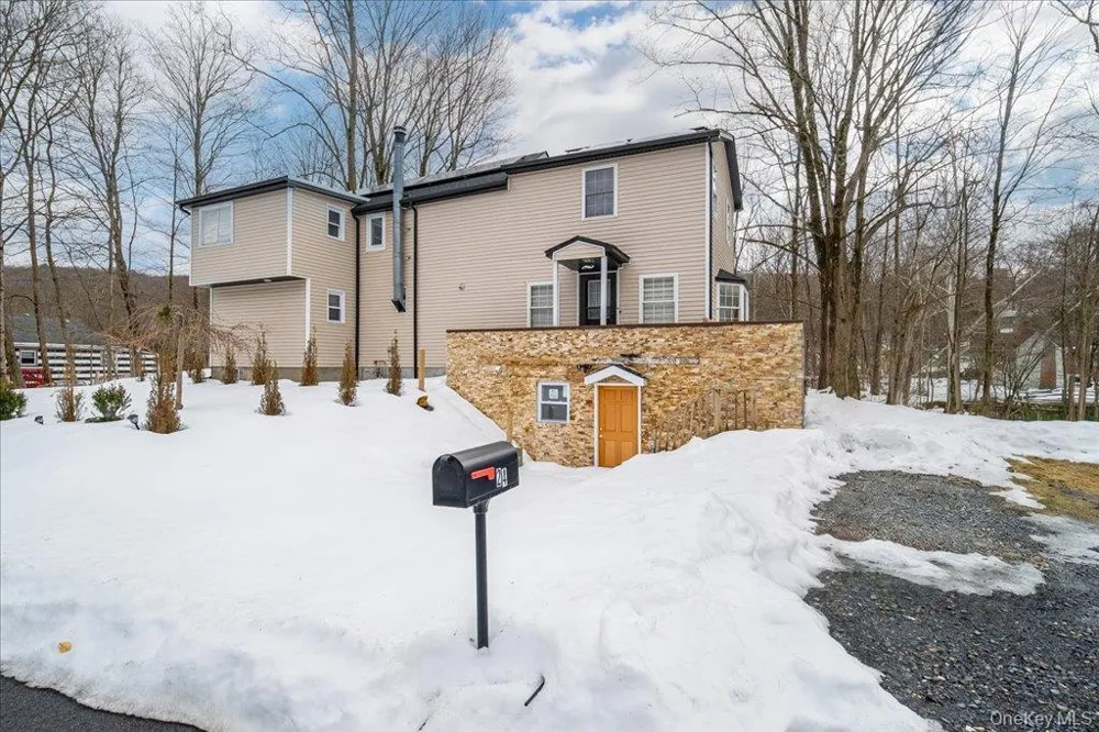 24 Johnsontown Road Sloatsburg, NY 10974
