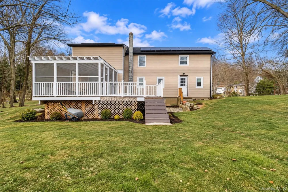 24 Johnsontown Road Sloatsburg, NY 10974