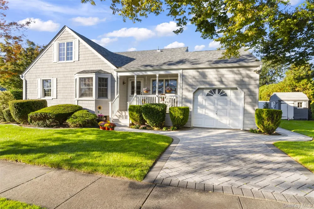 59 Linden Boulevard Hicksville, NY 11801