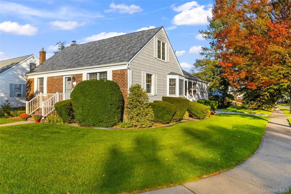 59 Linden Boulevard Hicksville, NY 11801