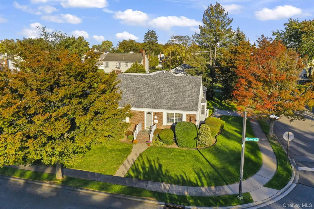 59 Linden Boulevard Hicksville, NY 11801