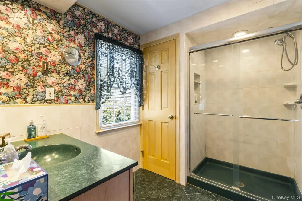 59 Linden Boulevard Hicksville, NY 11801