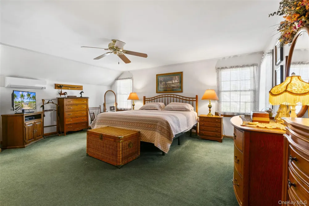 59 Linden Boulevard Hicksville, NY 11801