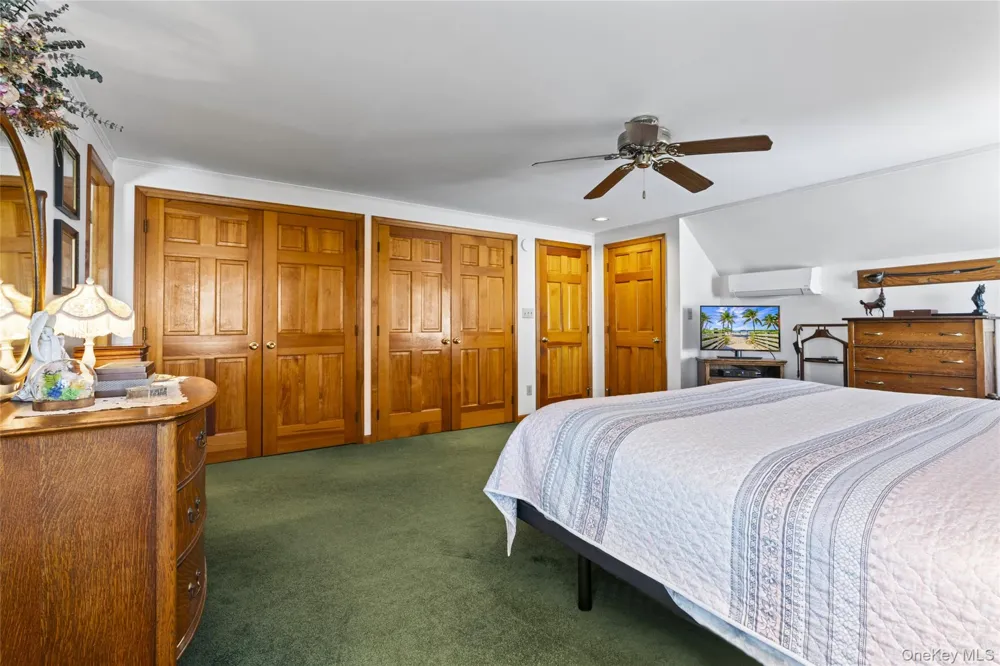 59 Linden Boulevard Hicksville, NY 11801