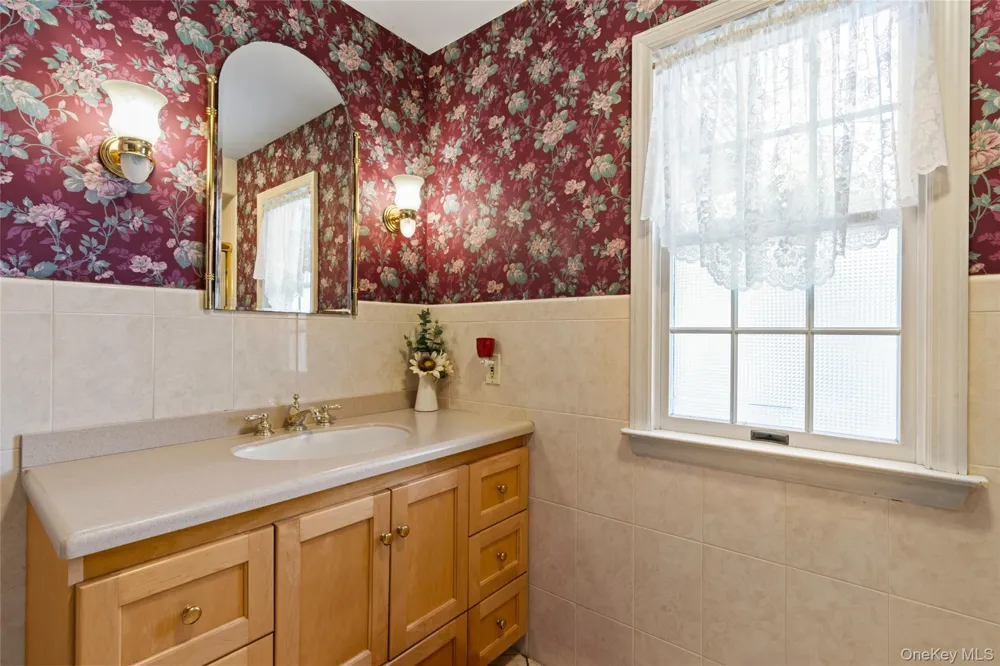 59 Linden Boulevard Hicksville, NY 11801