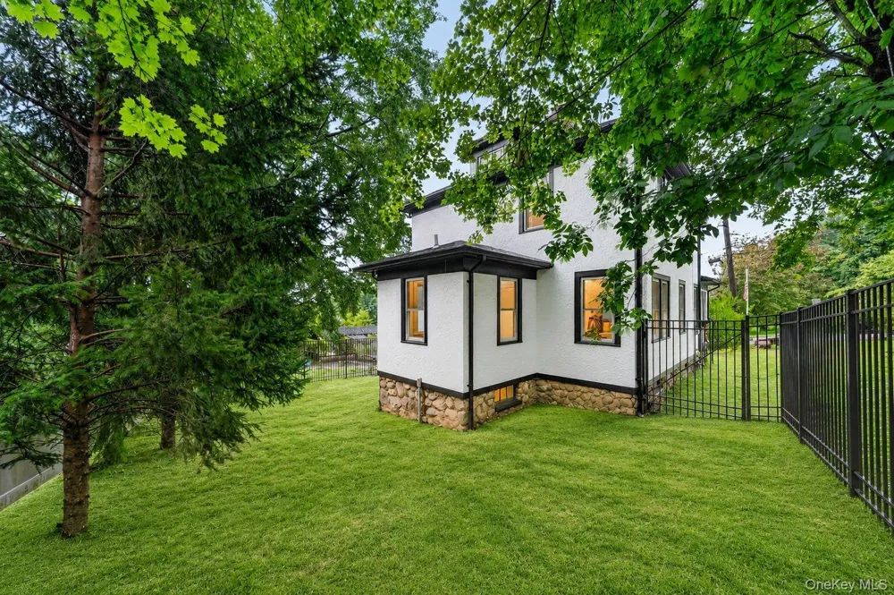 16 Maple Avenue West Nyack, NY 10994