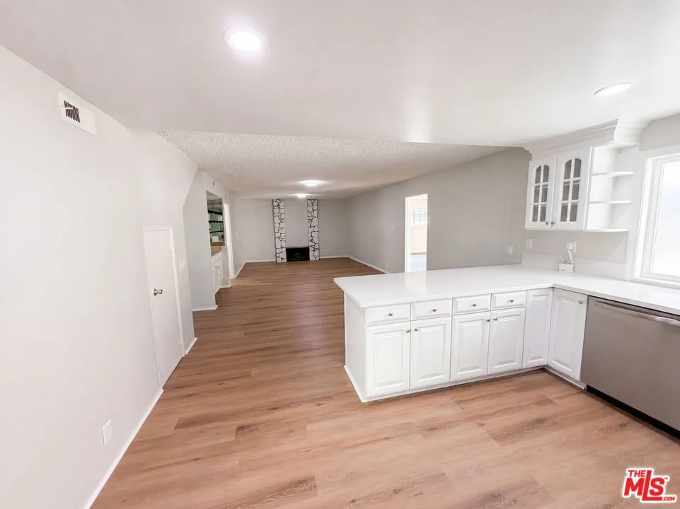 8452 Hazelwood Circle Westminster, CA 92683