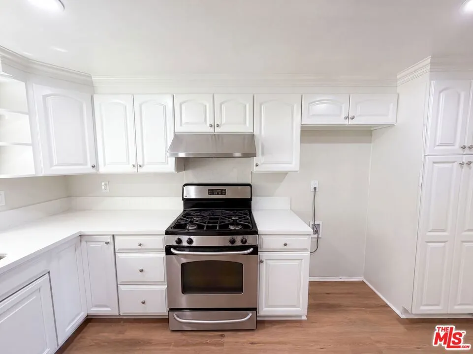 8452 Hazelwood Circle Westminster, CA 92683