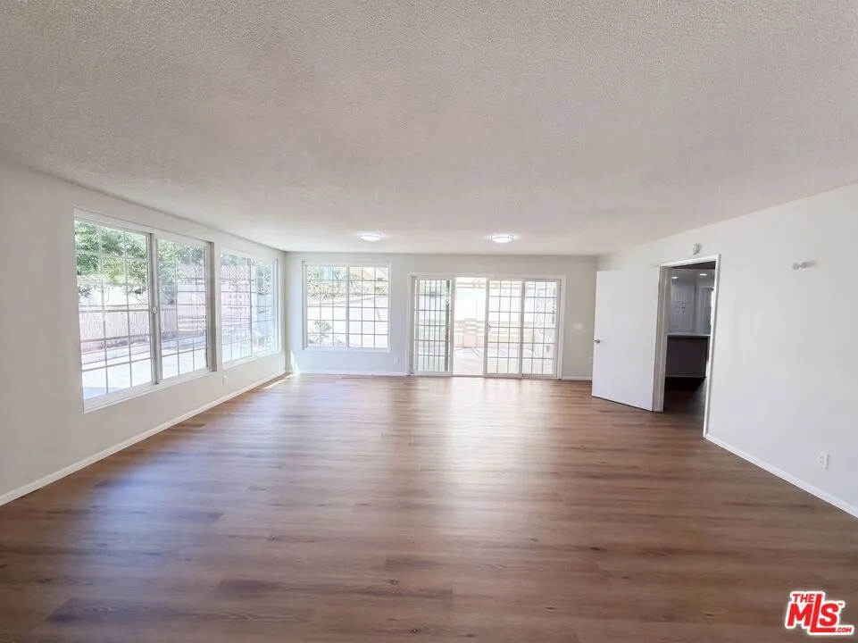 8452 Hazelwood Circle Westminster, CA 92683