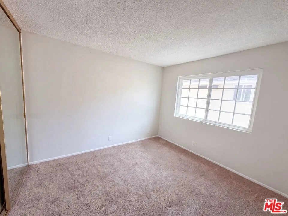 8452 Hazelwood Circle Westminster, CA 92683