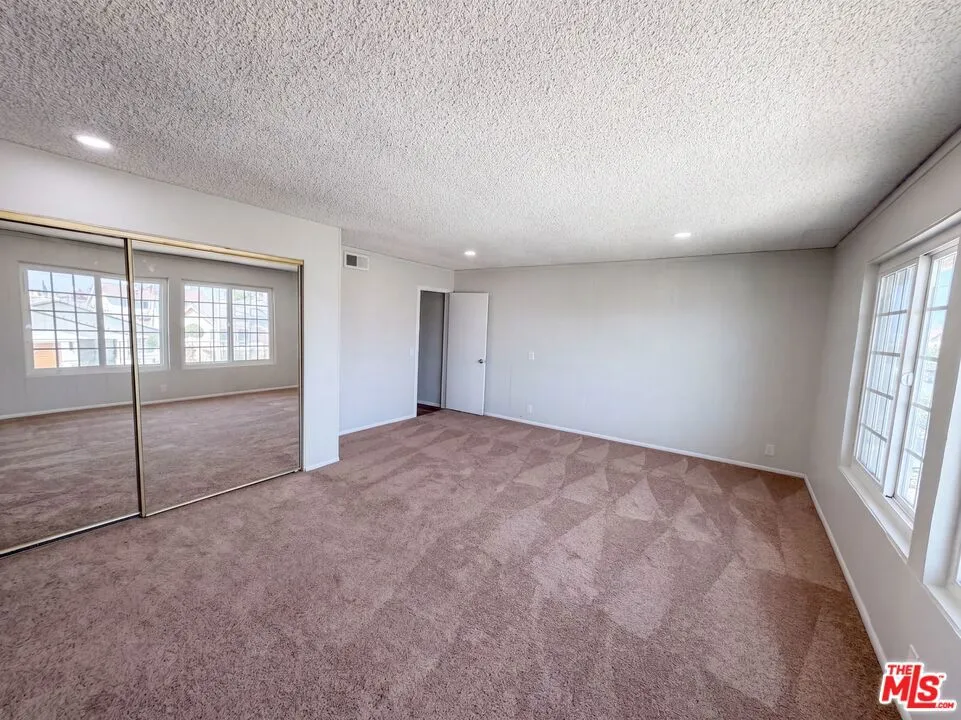 8452 Hazelwood Circle Westminster, CA 92683