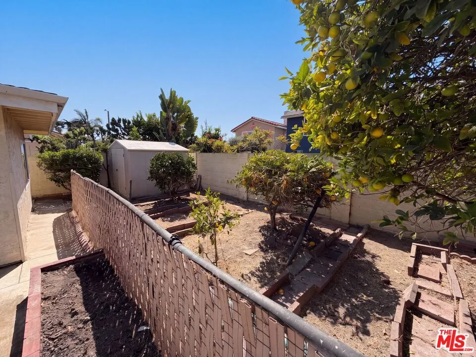 8452 Hazelwood Circle Westminster, CA 92683