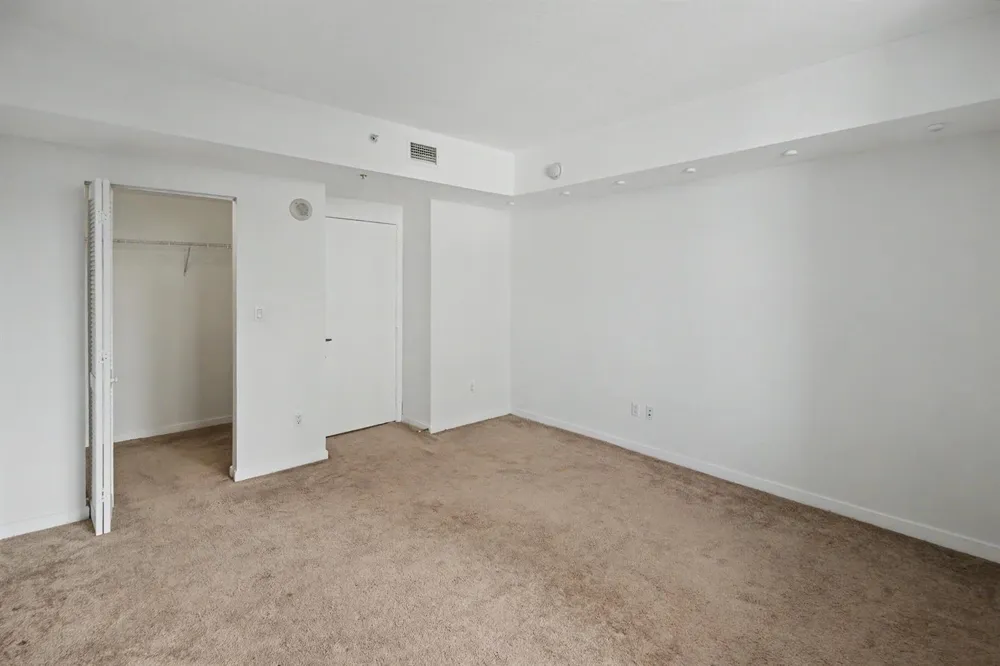 335 S Biscayne Boulevard #1002 Miami, FL 33131