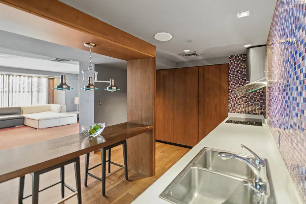 335 S Biscayne Boulevard #1002 Miami, FL 33131