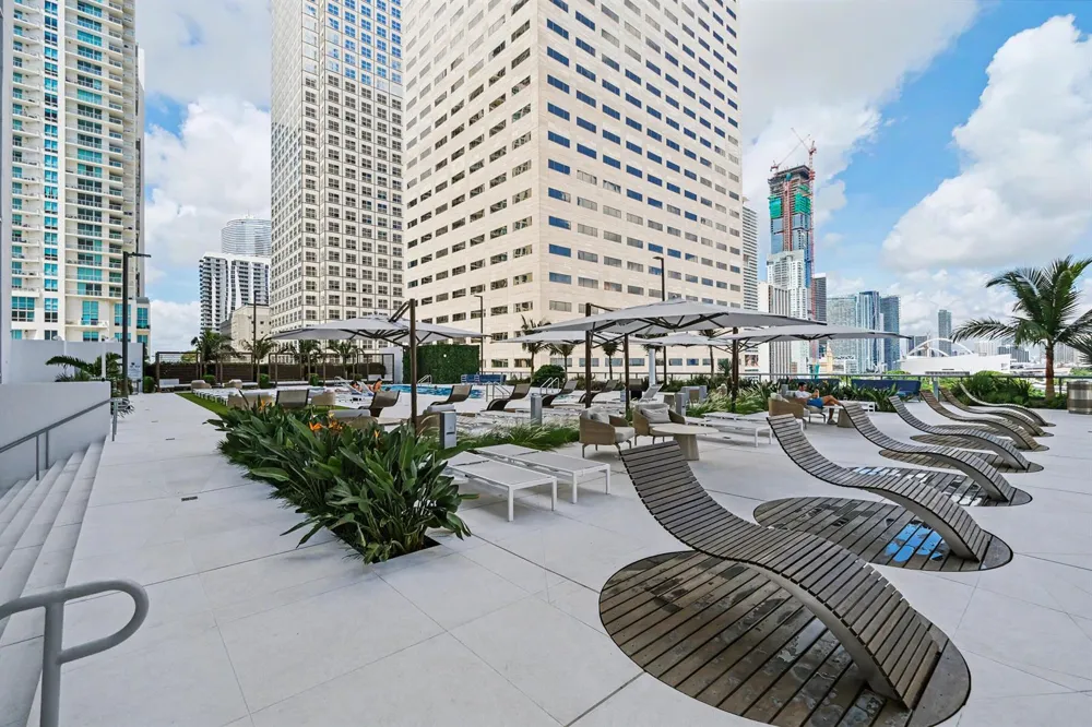 335 S Biscayne Boulevard #1002 Miami, FL 33131