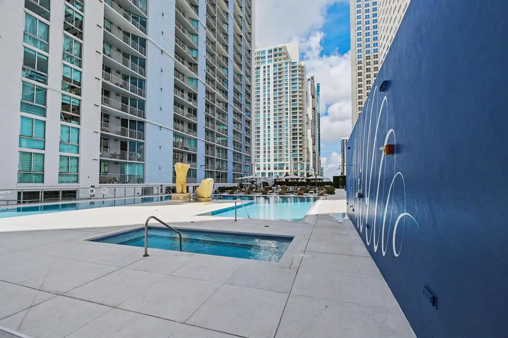 335 S Biscayne Boulevard #1002 Miami, FL 33131