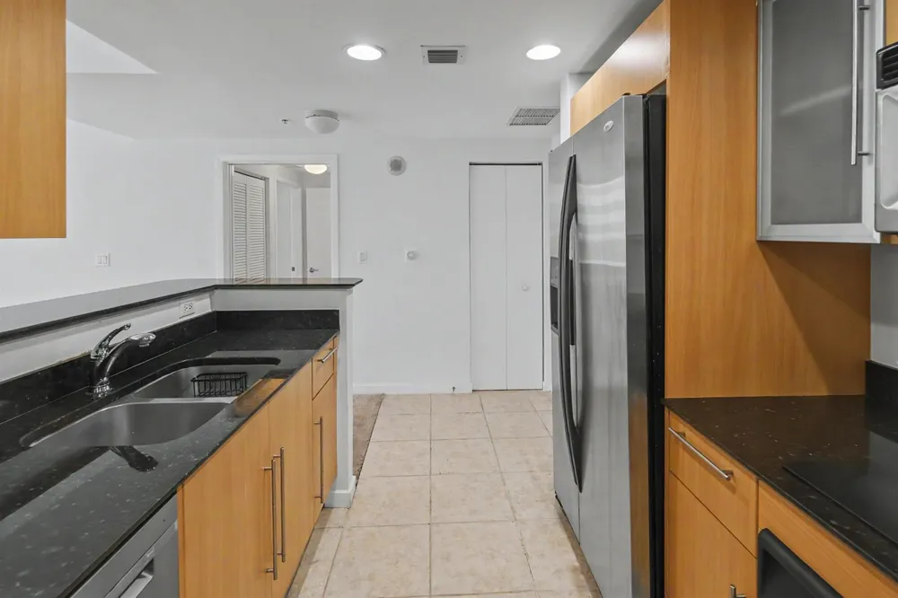 335 S Biscayne Boulevard #1002 Miami, FL 33131
