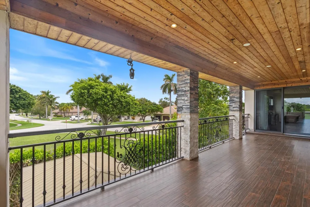 301 SANDALWOOD LANE Boca Raton, FL 33487