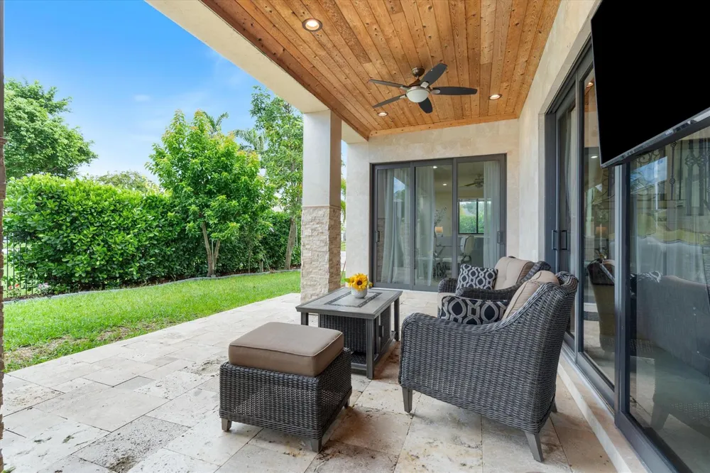 301 SANDALWOOD LANE Boca Raton, FL 33487