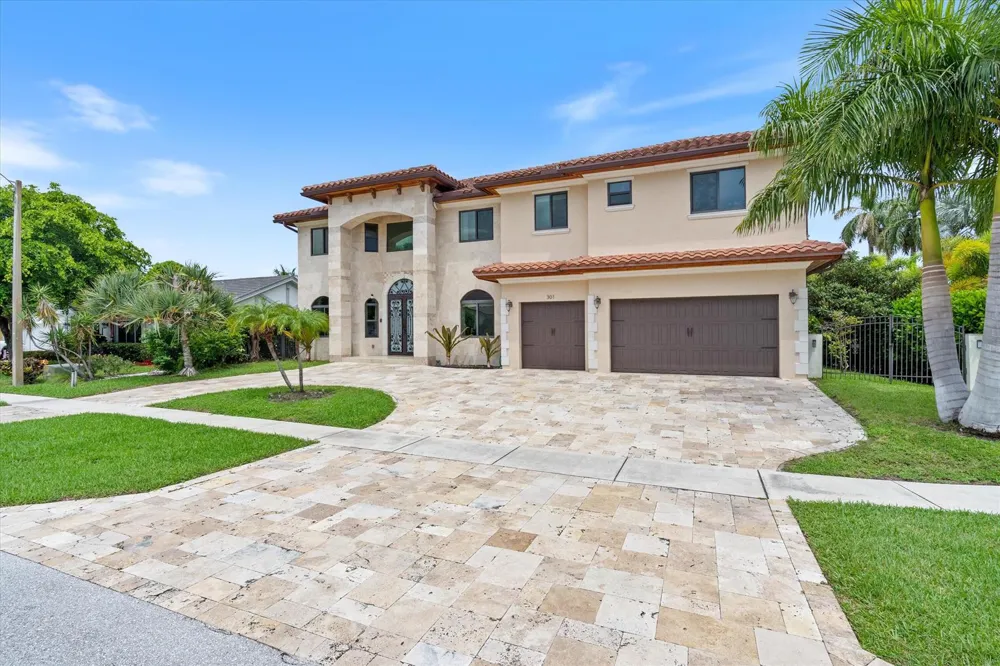301 SANDALWOOD LANE Boca Raton, FL 33487