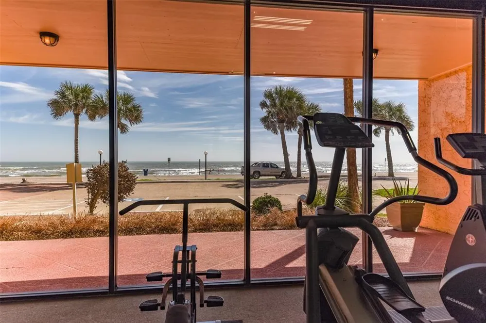 9520 Seawall Boulevard #155 Galveston, TX 77554