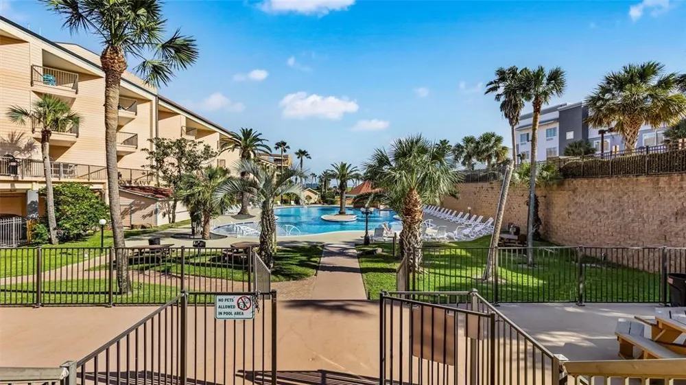 9520 Seawall Boulevard #155 Galveston, TX 77554
