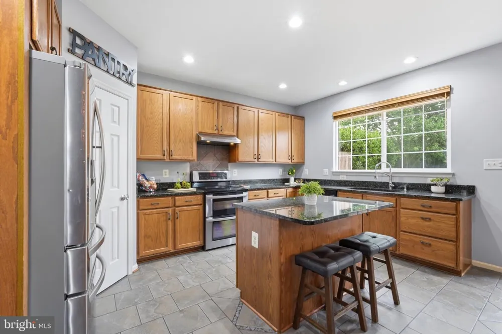 14404 KINGS CROSSING BOULEVARD Boyds, MD 20841