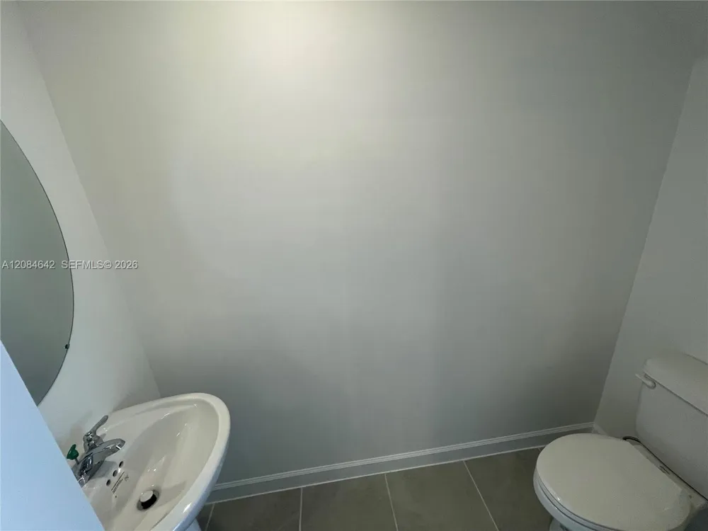 2568 SE 25th Rd #2568 Homestead, FL 33035