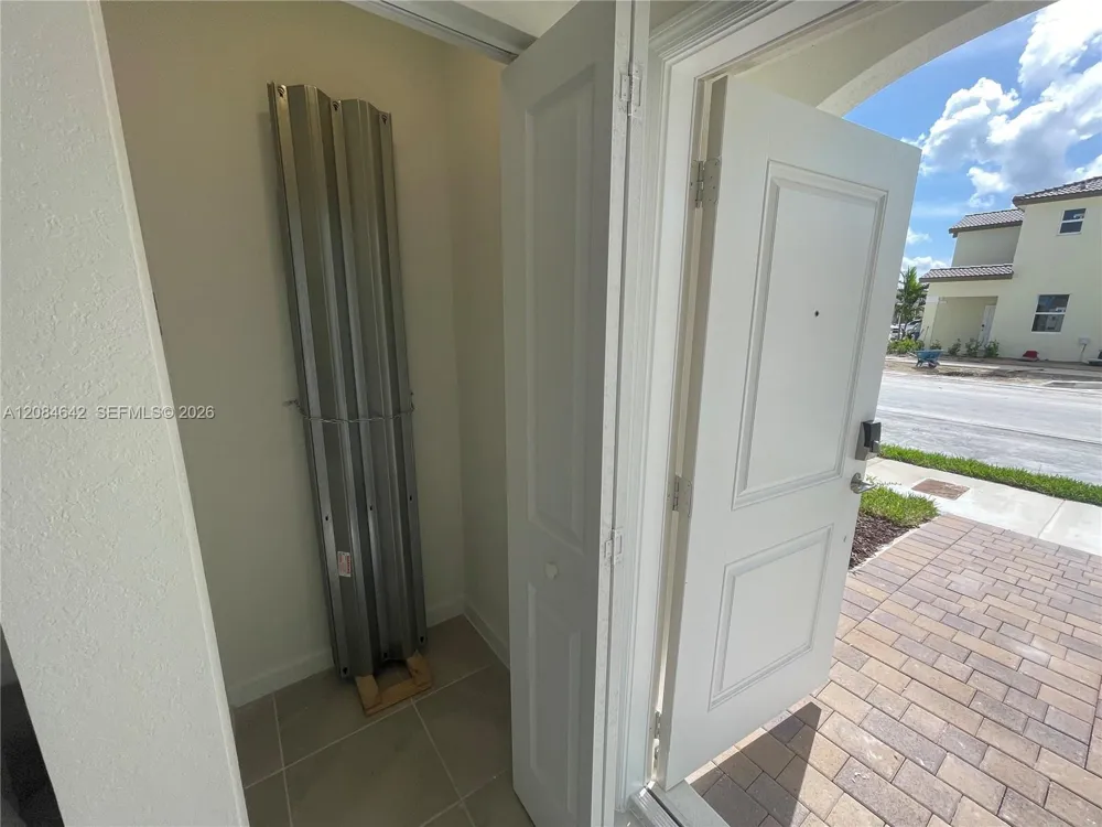 2568 SE 25th Rd #2568 Homestead, FL 33035